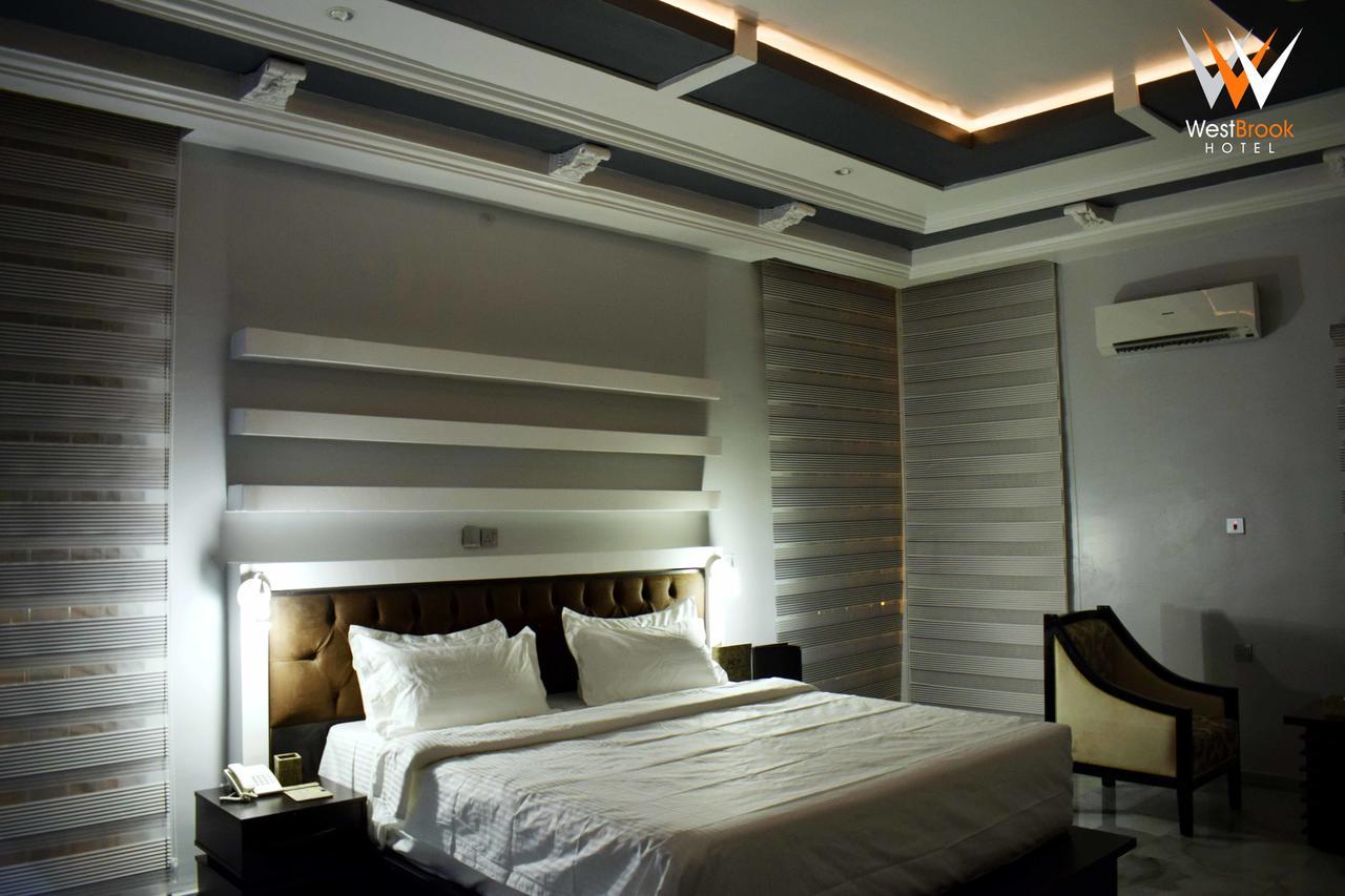 Owerri Westbrook Hotel מראה חיצוני תמונה