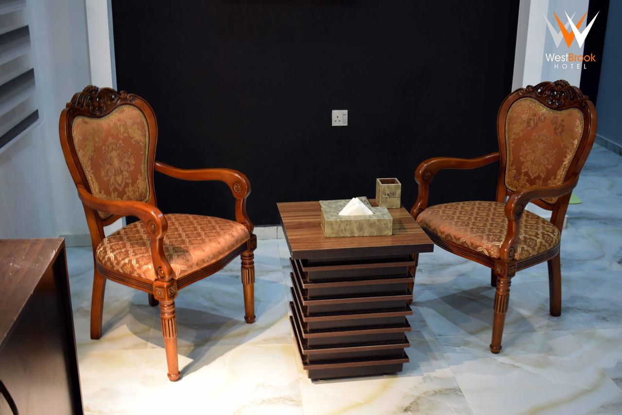 Owerri Westbrook Hotel מראה חיצוני תמונה