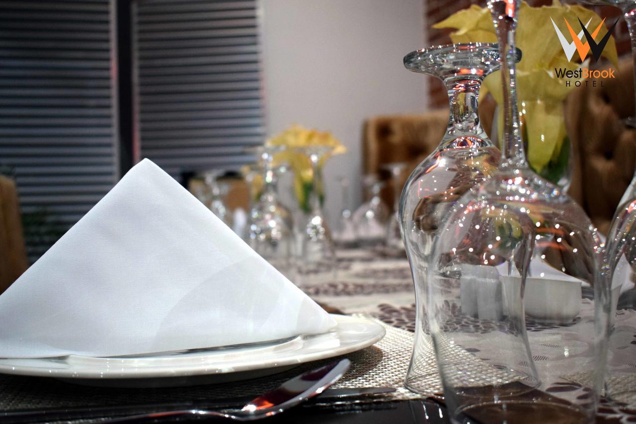 Owerri Westbrook Hotel מראה חיצוני תמונה