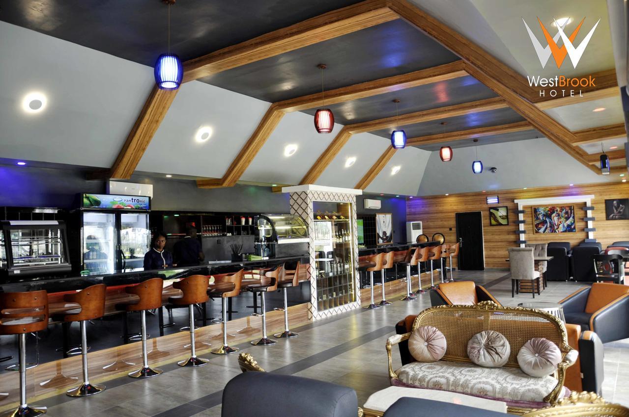 Owerri Westbrook Hotel מראה חיצוני תמונה