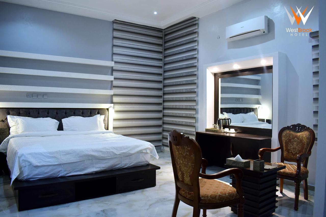 Owerri Westbrook Hotel מראה חיצוני תמונה