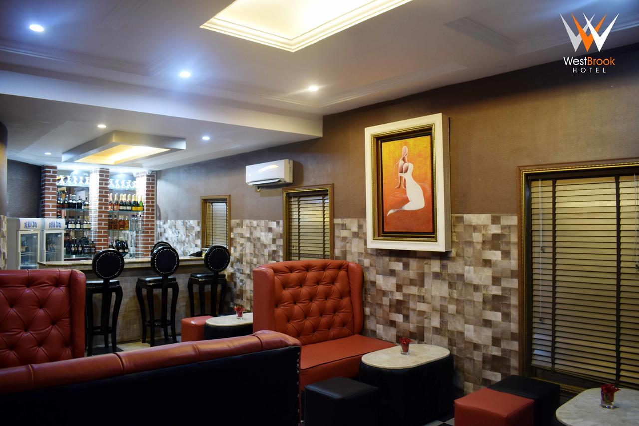 Owerri Westbrook Hotel מראה חיצוני תמונה