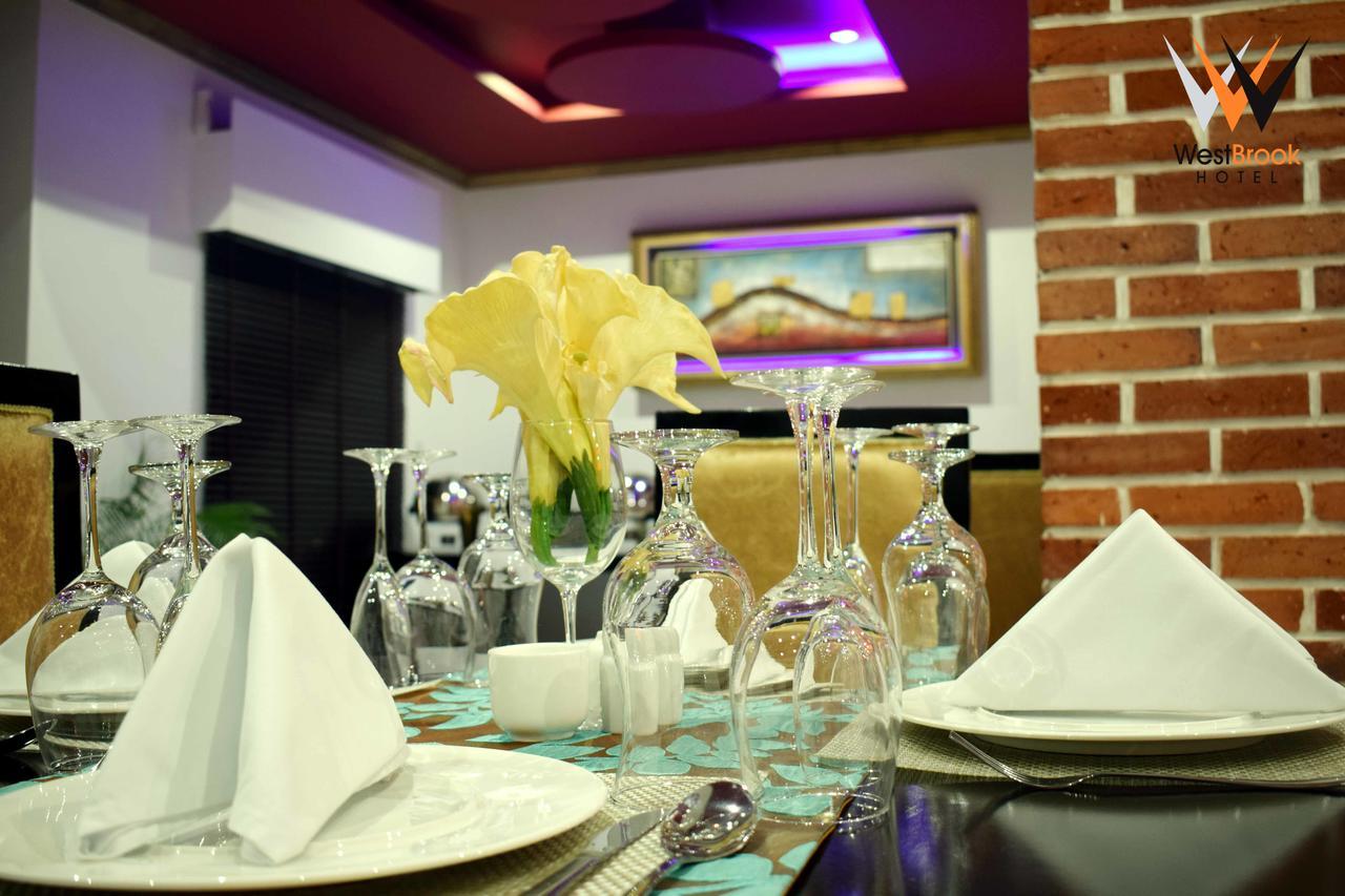 Owerri Westbrook Hotel מראה חיצוני תמונה