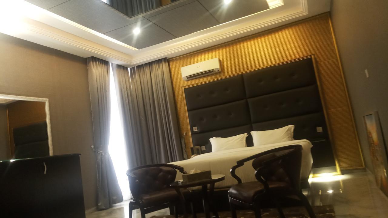 Owerri Westbrook Hotel מראה חיצוני תמונה