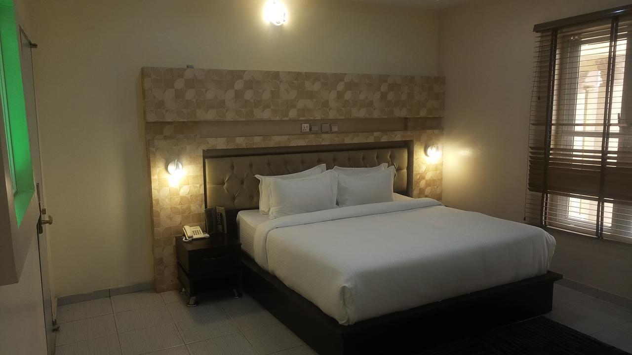 Owerri Westbrook Hotel מראה חיצוני תמונה